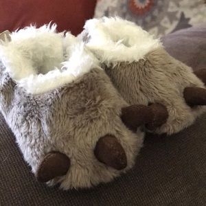 Bear paw shoes